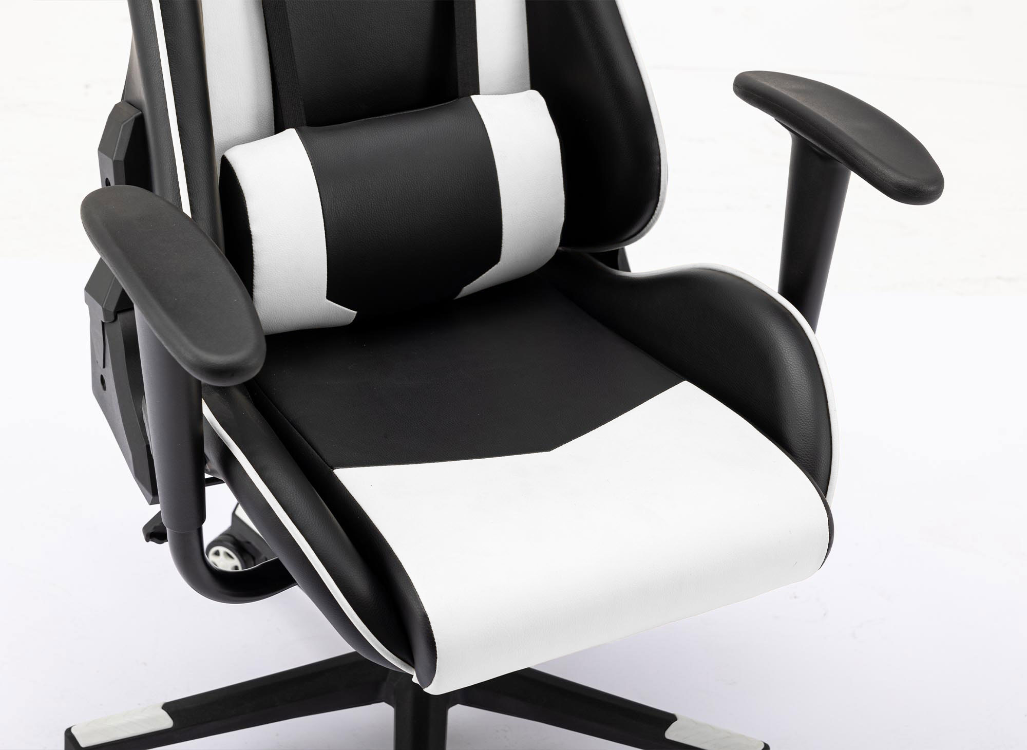 Fauteuil de bureau gamer en simili cuir noir et blanc LYHAM - DIP