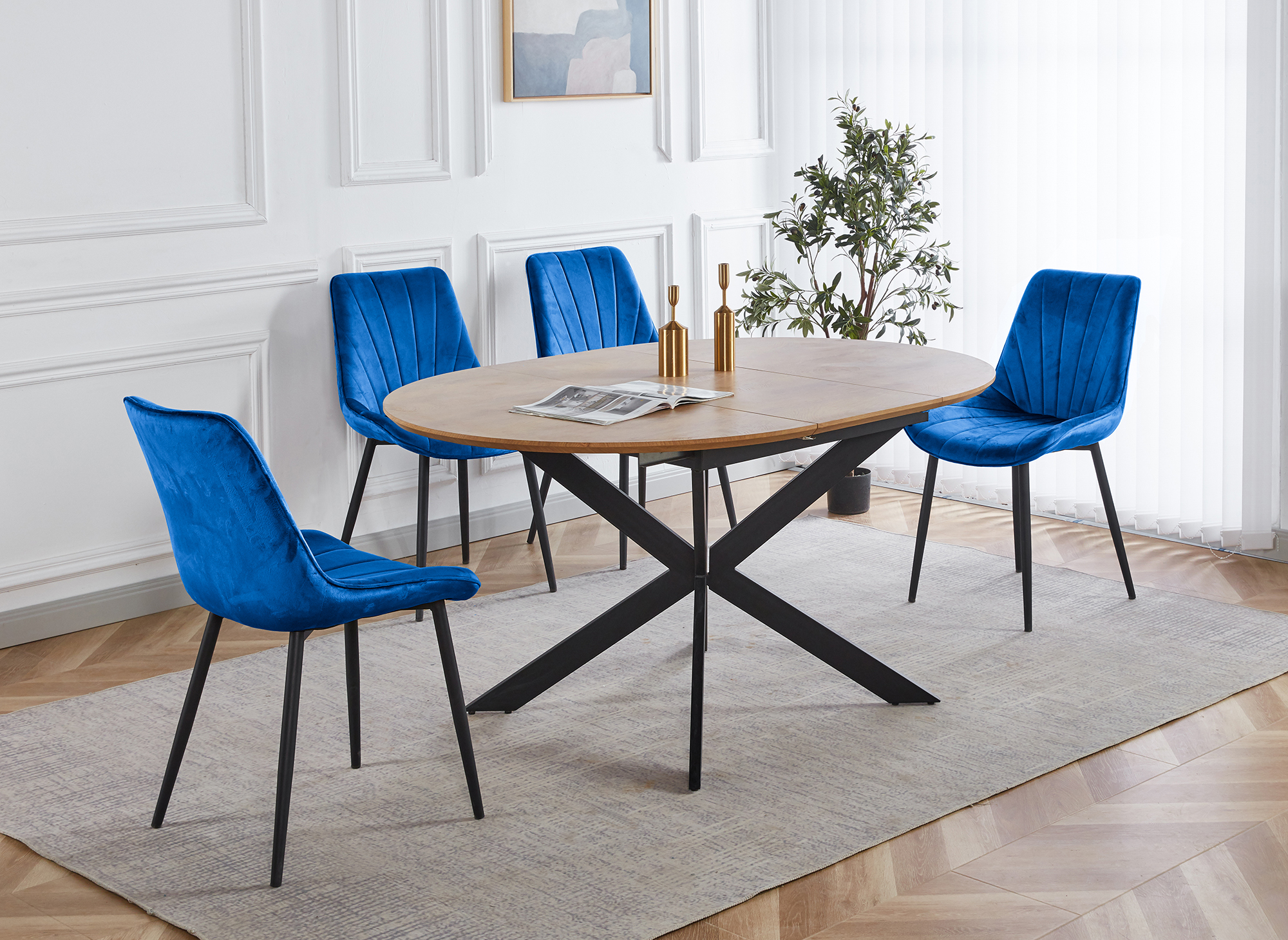 Lot de 4 chaises design en velours bleu ELOVA