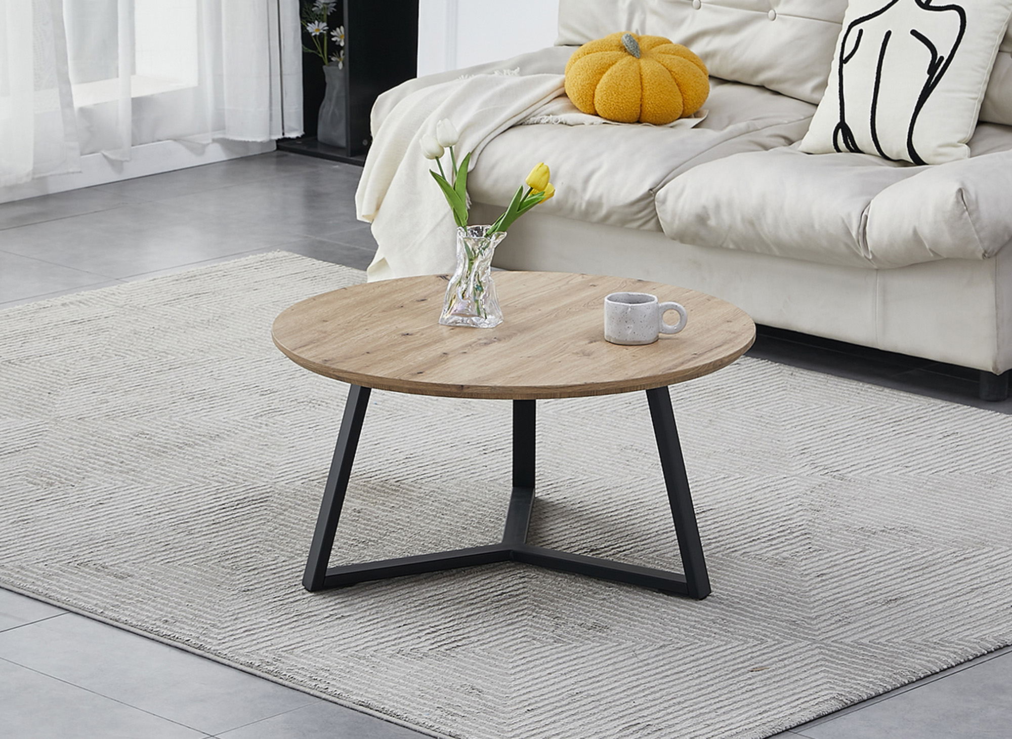 Table basse ronde en bois et pieds en métal noir ANYA