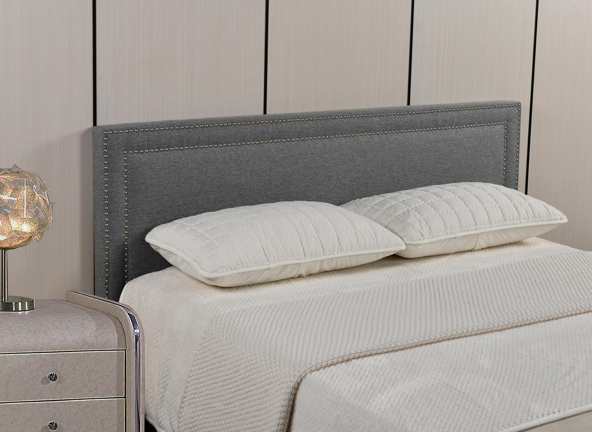 Tête de lit cloutée en tissu lin gris 160 cm LYVE