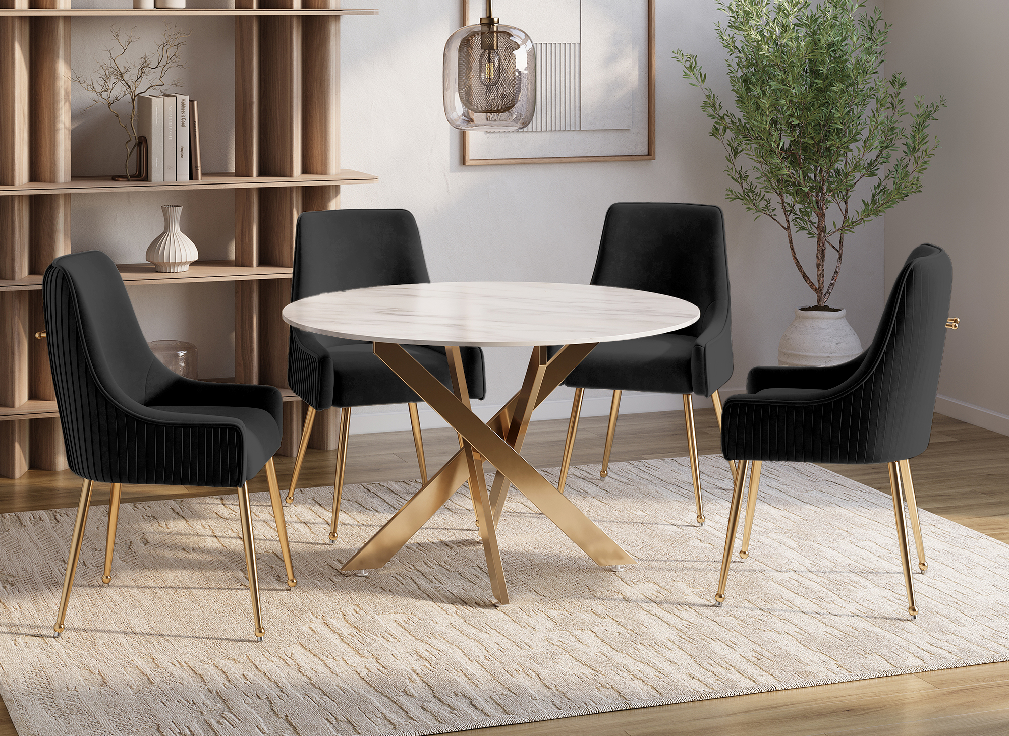 Lot de 2 chaises en velours noir pieds en métal doré DORY