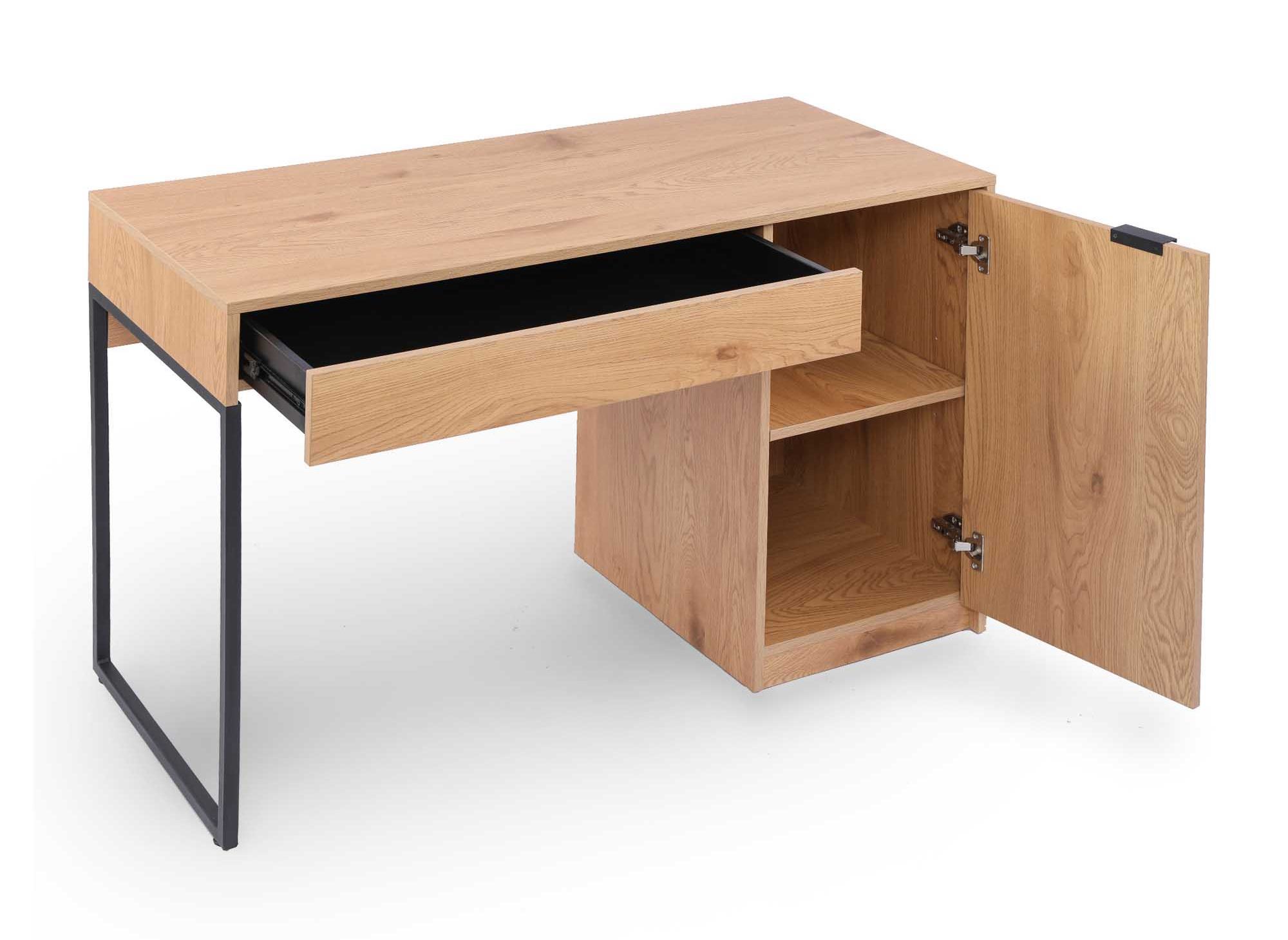 Bureau en bois avec tiroirs, de style classique