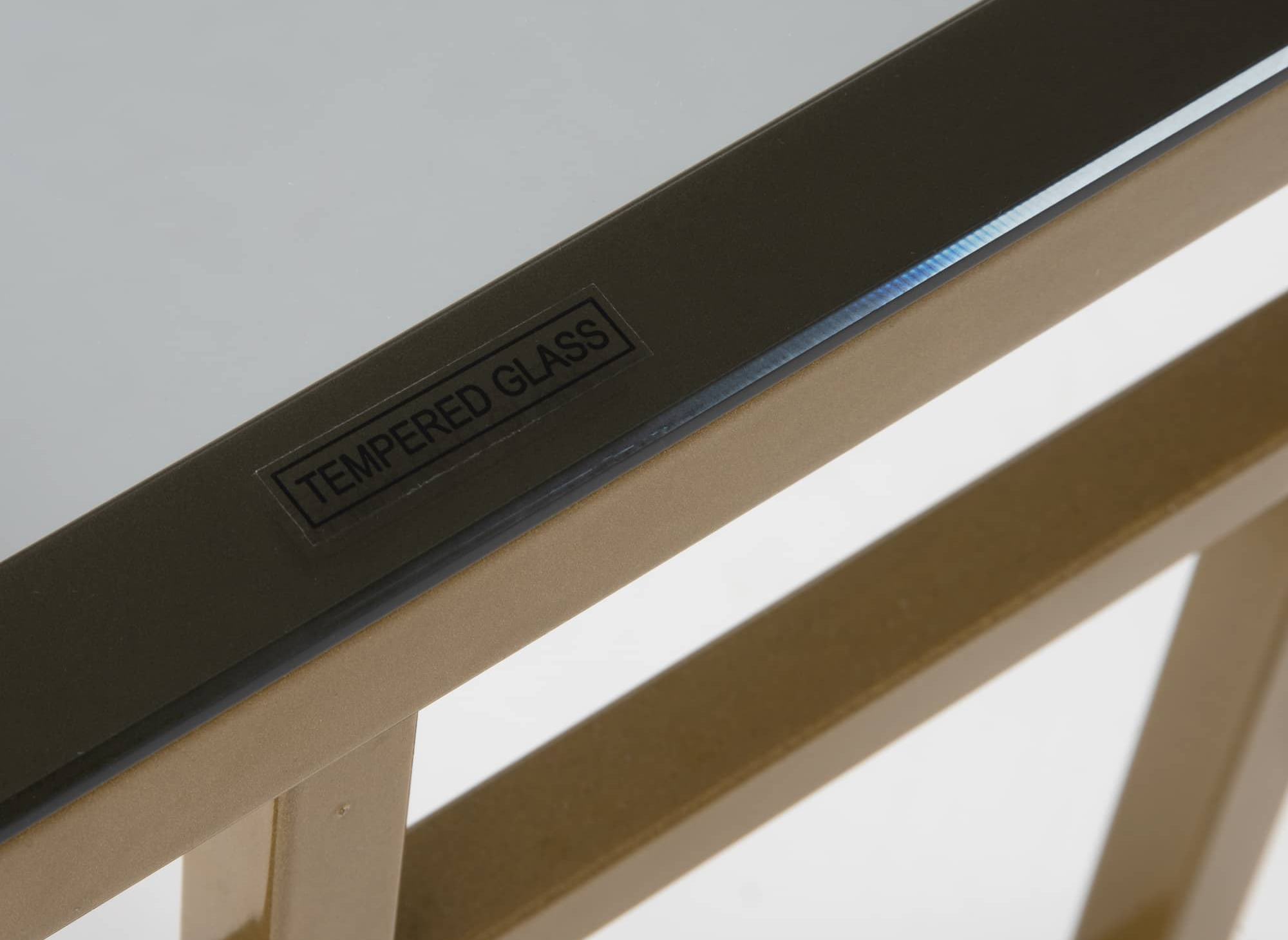 Table basse design en verre noir et métal doré rectangulaire PABLO